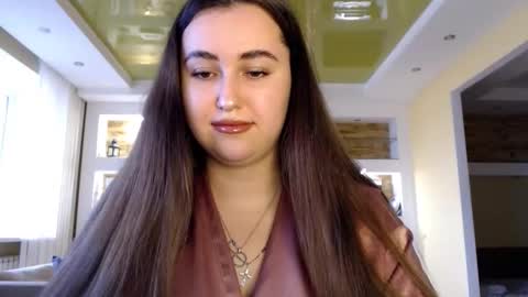 Snapshot of sea_cocktail chatting on 12-12-24, 10:13 Elizabeth  online show from 12-12-24, 10:13