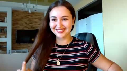 Elizabeth  online show from 07-22-26, 10:51