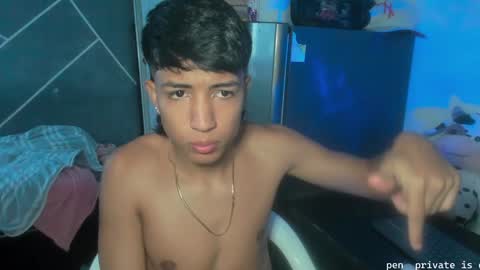 Snapshot of sean_scoth2 chatting on 12-21-24, 06:23 Sean Scoth online show from 12-21-24, 06:23