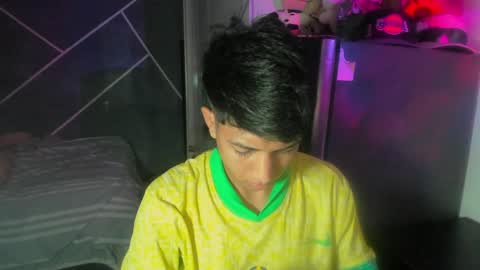 Snapshot of sean_scoth2 chatting on 12-28-24, 07:11 Sean Scoth online show from 12-28-24, 07:11