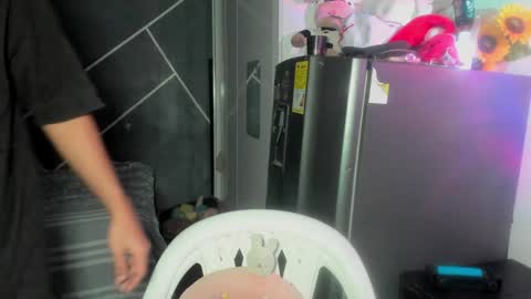 Snapshot of sean_scoth2 chatting on 01-03-25, 12:54 Sean Scoth online show from 01-03-25, 12:54