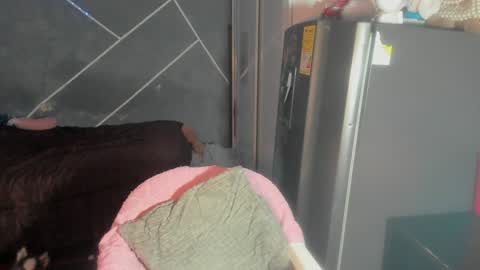 Snapshot of sean_scoth2 chatting on 01-15-25, 04:57 Sean Scoth online show from 01-15-25, 04:57