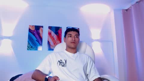 Sean online show from 03-25-26, 01:22