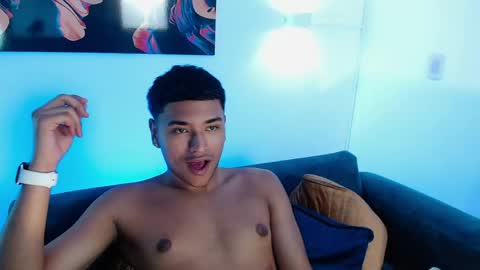 Snapshot of seanstonee chatting on 04-15-26, 07:58 Sean online show from 04-15-26, 07:58