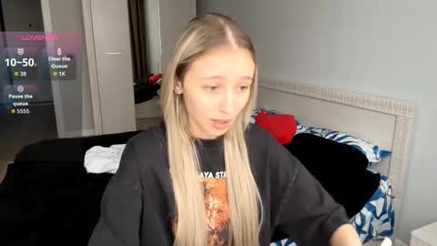 Kate online show from 03-30-26, 02:18