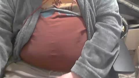 Snapshot of seathrough chatting on 02-22-25, 12:05 Falco J online show from 02-22-25, 12:05