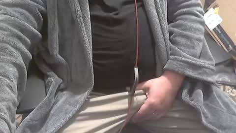 Snapshot of seathrough chatting on 10-30-25, 11:49 Falco J online show from 10-30-25, 11:49