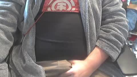 Snapshot of seathrough chatting on 11-06-25, 10:49 Falco J online show from 11-06-25, 10:49