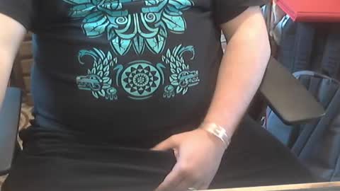 Snapshot of seathrough chatting on 03-10-26, 10:31 Falco J online show from 03-10-26, 10:31