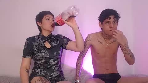  CAMILA Y SEBASTIAN online show from 10-24-25, 09:28
