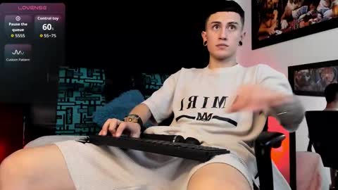 Snapshot of sebas_maverick chatting on 01-10-26, 10:03 Sebastian online show from 01-10-26, 10:03