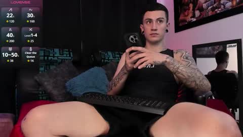 Snapshot of sebas_maverick chatting on 03-06-26, 09:11 Sebastian online show from 03-06-26, 09:11