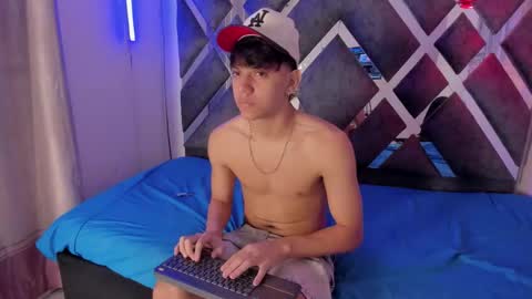 Snapshot of sebas_pretty7 chatting on 11-22-25, 12:26 sebas_pretty7 online show from 11-22-25, 12:26