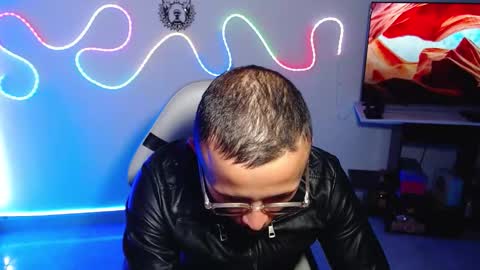 Sebastian online show from 10-31-25, 11:39