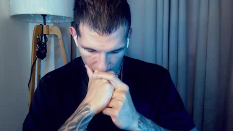 Snapshot of sebastian_muss chatting on 10-26-25, 01:06 Sebastian online show from 10-26-25, 01:06