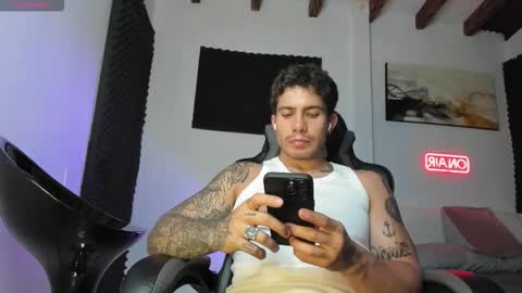 Lucian Sinclair online show from 11-13-25, 03:16