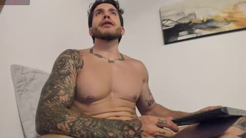 Snapshot of sebastianortizm chatting on 07-06-26, 03:03 Lucian Sinclair online show from 07-06-26, 03:03