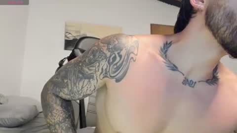 Snapshot of sebastianortizm chatting on 07-18-26, 03:00 Lucian Sinclair online show from 07-18-26, 03:00