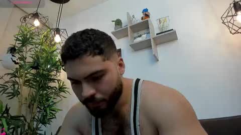 Snapshot of sebastianvilla__ chatting on 11-07-25, 10:32 Instagram jeanpaulfit online show from 11-07-25, 10:32