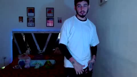 Snapshot of sebasxxl12 chatting on 05-17-26, 08:16 Sebas online show from 05-17-26, 08:16