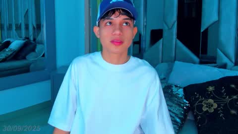 Snapshot of sebax_00 chatting on 10-01-25, 08:04 Sebastian online show from 10-01-25, 08:04
