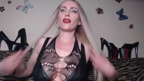 Emily online show from 04-28-26, 08:25