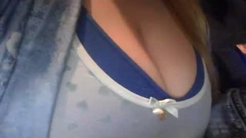 Sunny online show from 04-21-26, 02:51