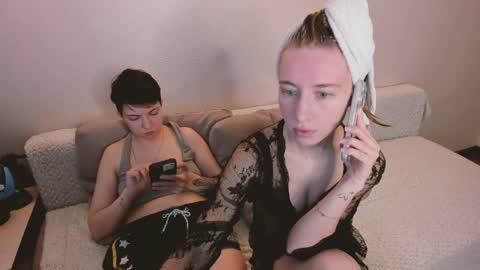Snapshot of secret_dreams_ chatting on 05-20-26, 10:21 Amanda and pair in a real life we love each other but can play with you online show from 05-20-26, 10:21