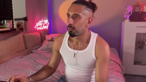 Secret Lovers online show from 06-12-26, 04:50