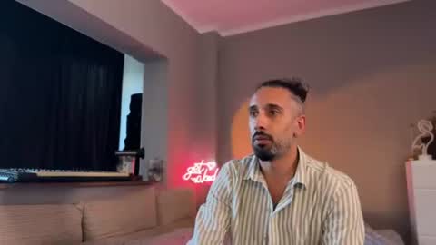 Secret Lovers online show from 06-16-26, 05:48