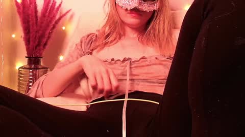 Anni online show from 01-02-25, 09:43