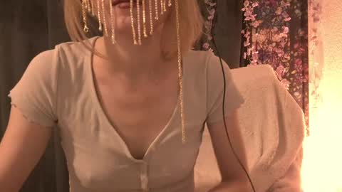 Snapshot of secretanni chatting on 05-23-26, 02:28 Anni online show from 05-23-26, 02:28