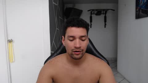 Snapshot of secretboy5000 chatting on 01-06-26, 04:32 Jex online show from 01-06-26, 04:32