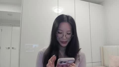 Snapshot of secretgirlfriendxo chatting on 12-19-25, 12:06 Angela online show from 12-19-25, 12:06