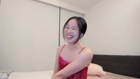 Snapshot of secretgirlfriendxo chatting on 02-14-26, 04:09 Angela online show from 02-14-26, 04:09