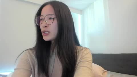 Snapshot of secretgirlfriendxo chatting on 05-30-26, 12:30 Angela online show from 05-30-26, 12:30
