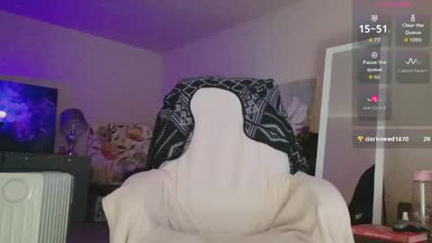 Snapshot of secretmistress01 chatting on 04-29-26, 05:30 Mariot Mery for short ..never call me PET NAMES in FREECHAT mom momy baby or sweety online show from 04-29-26, 05:30