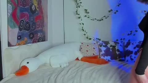 Anna online show from 03-07-25, 07:49