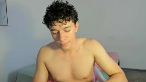 Snapshot of seder_4 chatting on 07-27-26, 09:11 Sebas online show from 07-27-26, 09:11