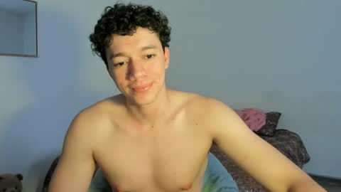 Snapshot of seder_4 chatting on 08-03-26, 07:17 Sebas online show from 08-03-26, 07:17