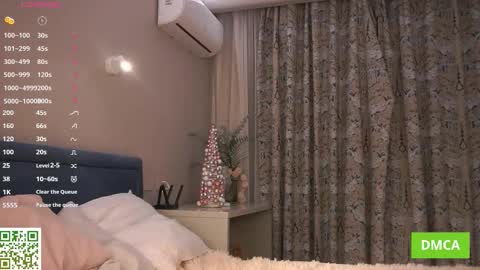 Mia online show from 02-03-26, 04:12