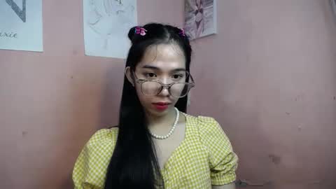 JUST CALL ME ABIA  online show from 03-12-25, 07:59