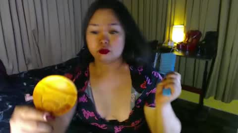 Snapshot of seductive_athenaxx chatting on 01-05-25, 01:56 Athena online show from 01-05-25, 01:56