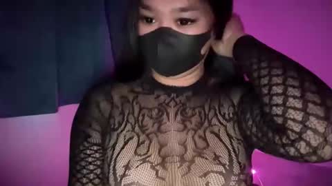 Snapshot of seductive_athenaxx chatting on 11-19-25, 12:43 Athena online show from 11-19-25, 12:43