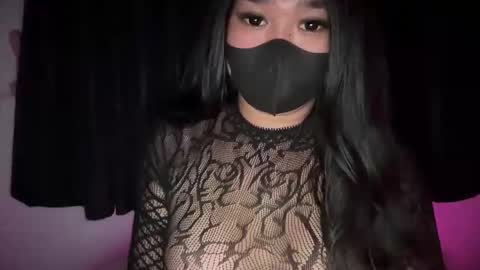 Snapshot of seductive_athenaxx chatting on 11-25-25, 09:42 Athena online show from 11-25-25, 09:42