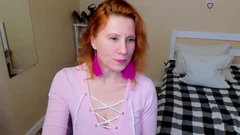 seductive_foxy_ online show from 11-12-25, 07:09