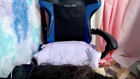 seductive_leaxx online show from 05-13-26, 05:05