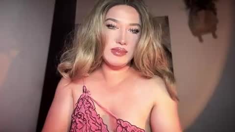 Snapshot of seductive_lusty chatting on 07-18-26, 12:04 call me majesty online show from 07-18-26, 12:04
