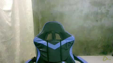 Snapshot of seductive_mitchxx chatting on 04-23-26, 03:14 seductive_mitchxx online show from 04-23-26, 03:14
