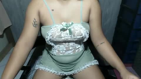 Snapshot of seductive_pinay2 chatting on 10-05-25, 03:05 seductive_pinay2 online show from 10-05-25, 03:05